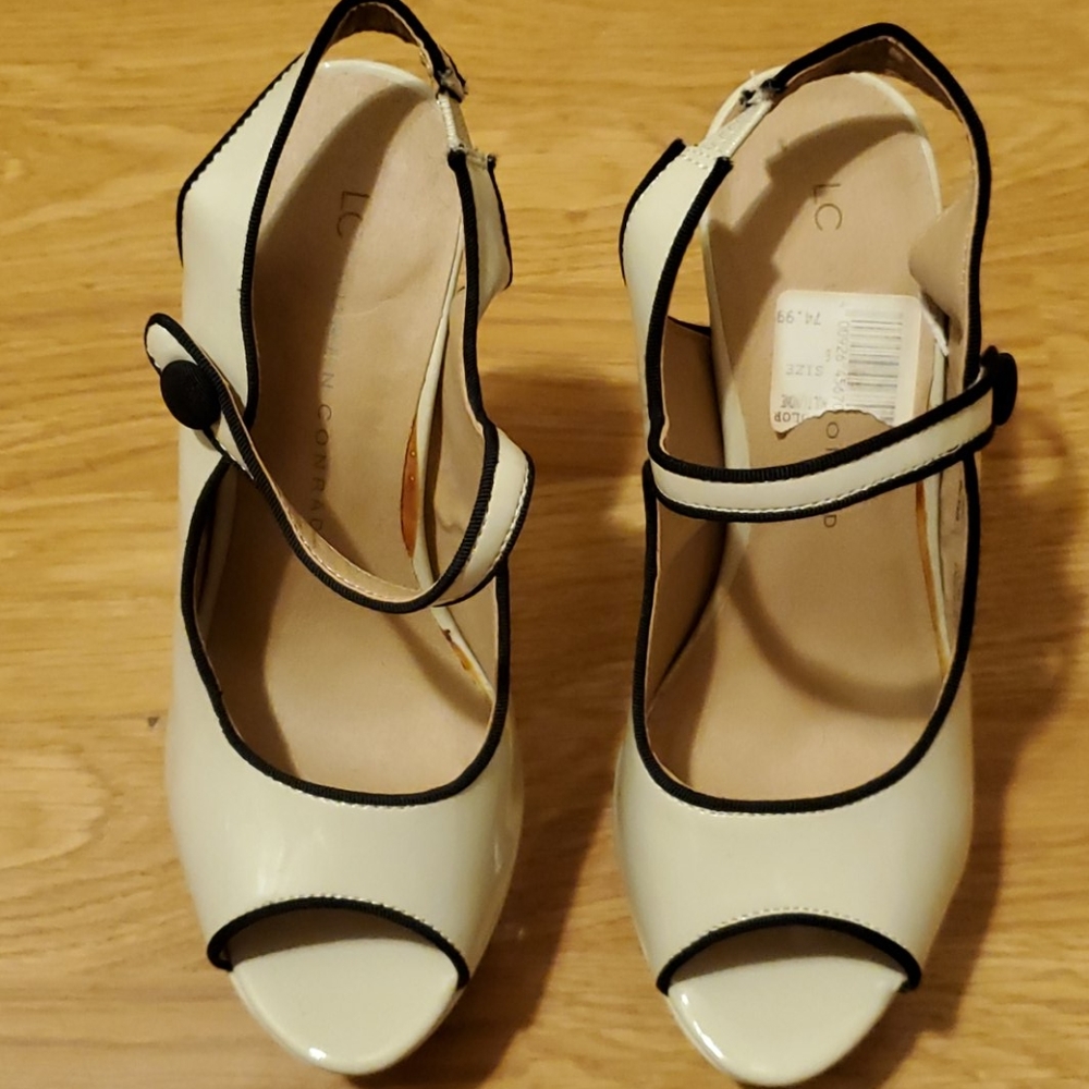 ❤️👠👠LC peep shoe heels size 6💃🏽💃🏽